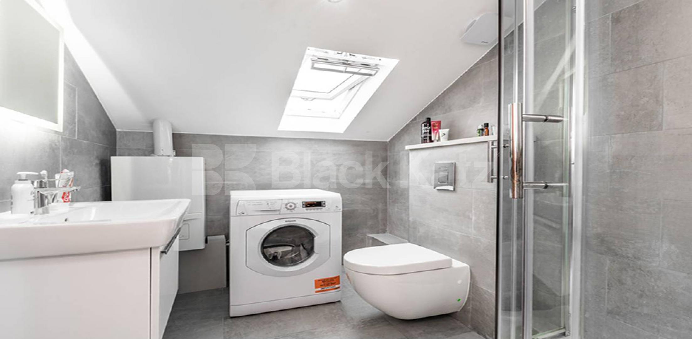 Spacious Newly Refurbished Three Bedroom in Great Location  Lotus Mews N19, Holloway / Archway
